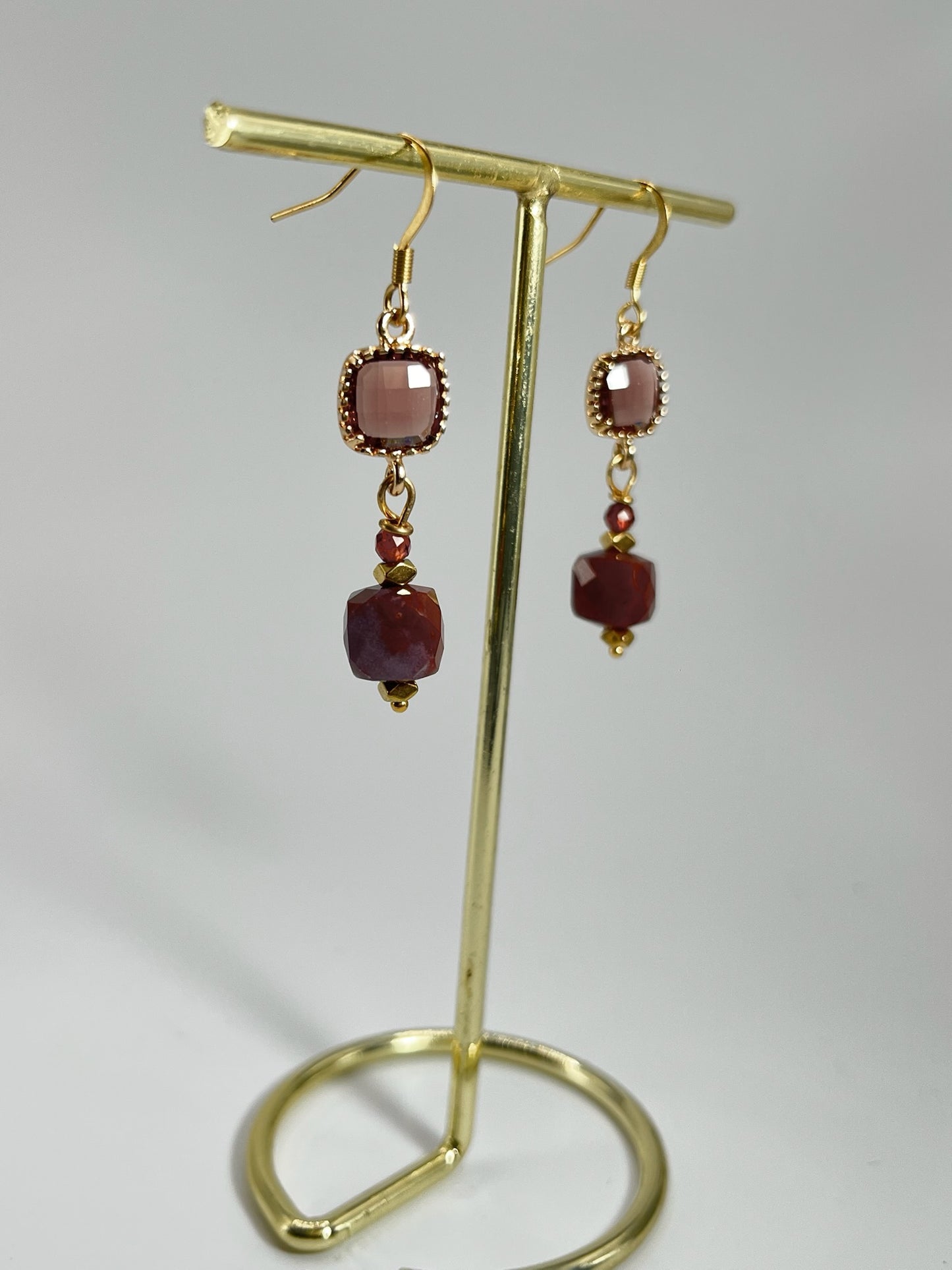 Oorbellen RVS Aubergine Agaat & 18k Messing Facet Glas