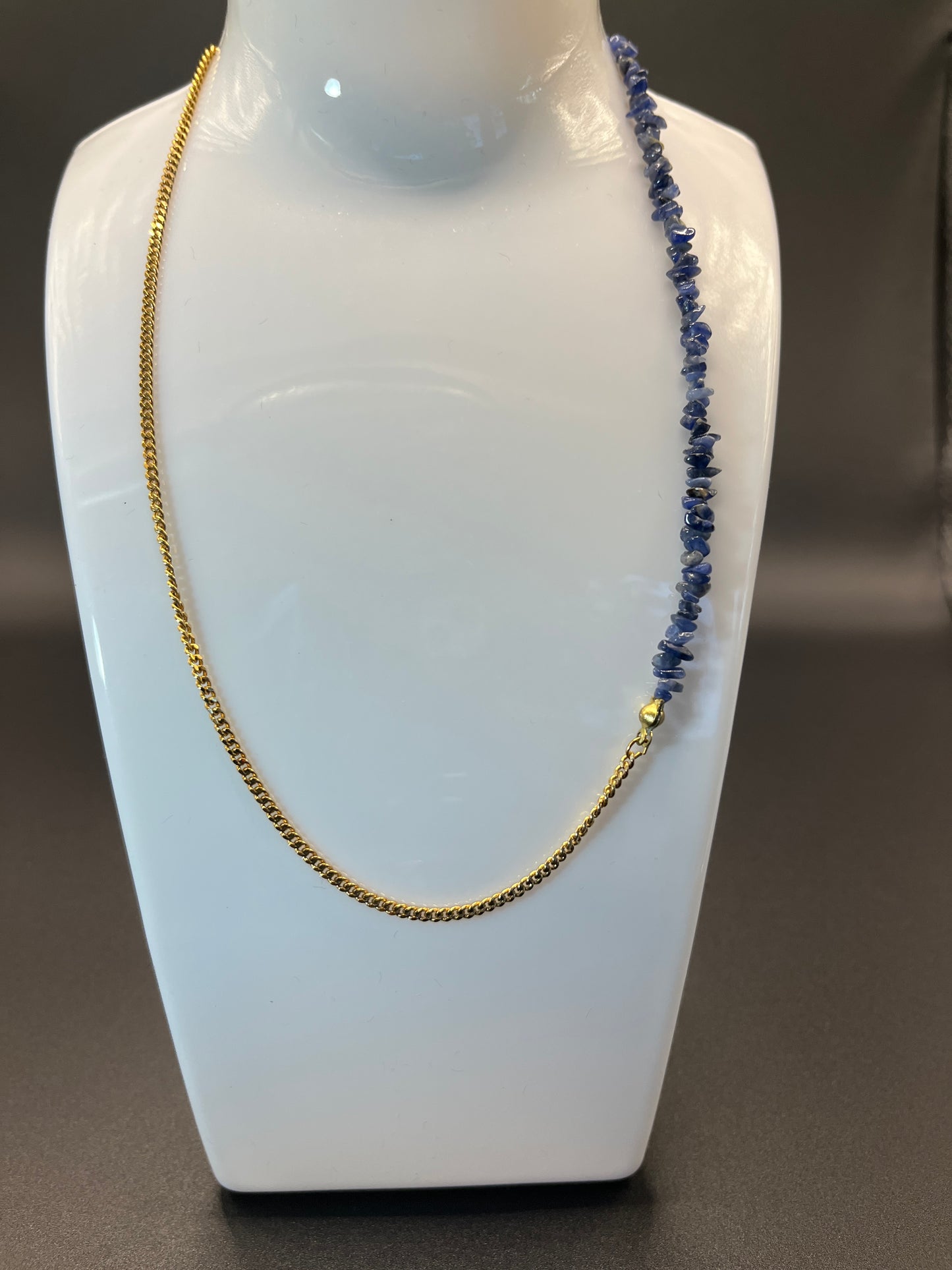 Sodalite & Goudkleurige Ketting (42,5 cm)