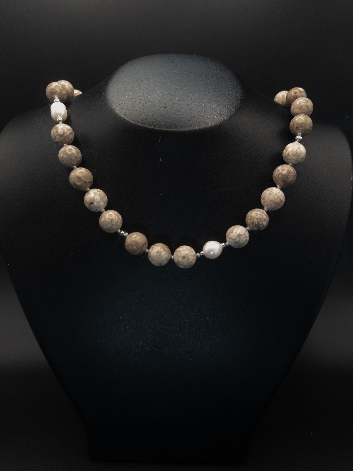 Ketting 12 mm Maifansteen met Zoetwaterparels