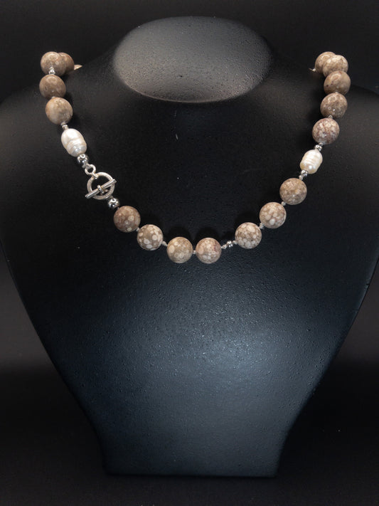 Ketting 12 mm Maifansteen met Zoetwaterparels