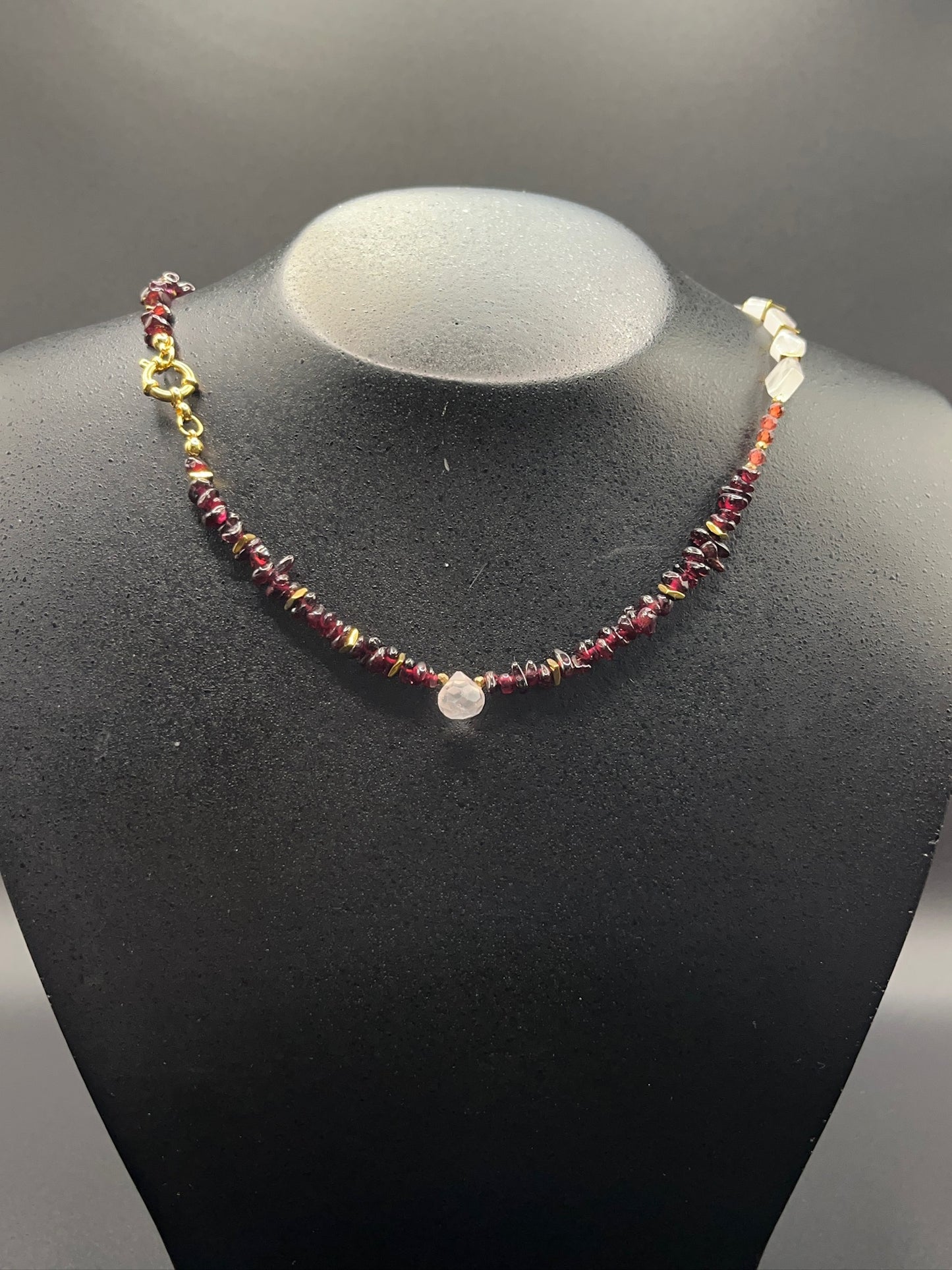 Ketting van Granaat en Rosenquarts