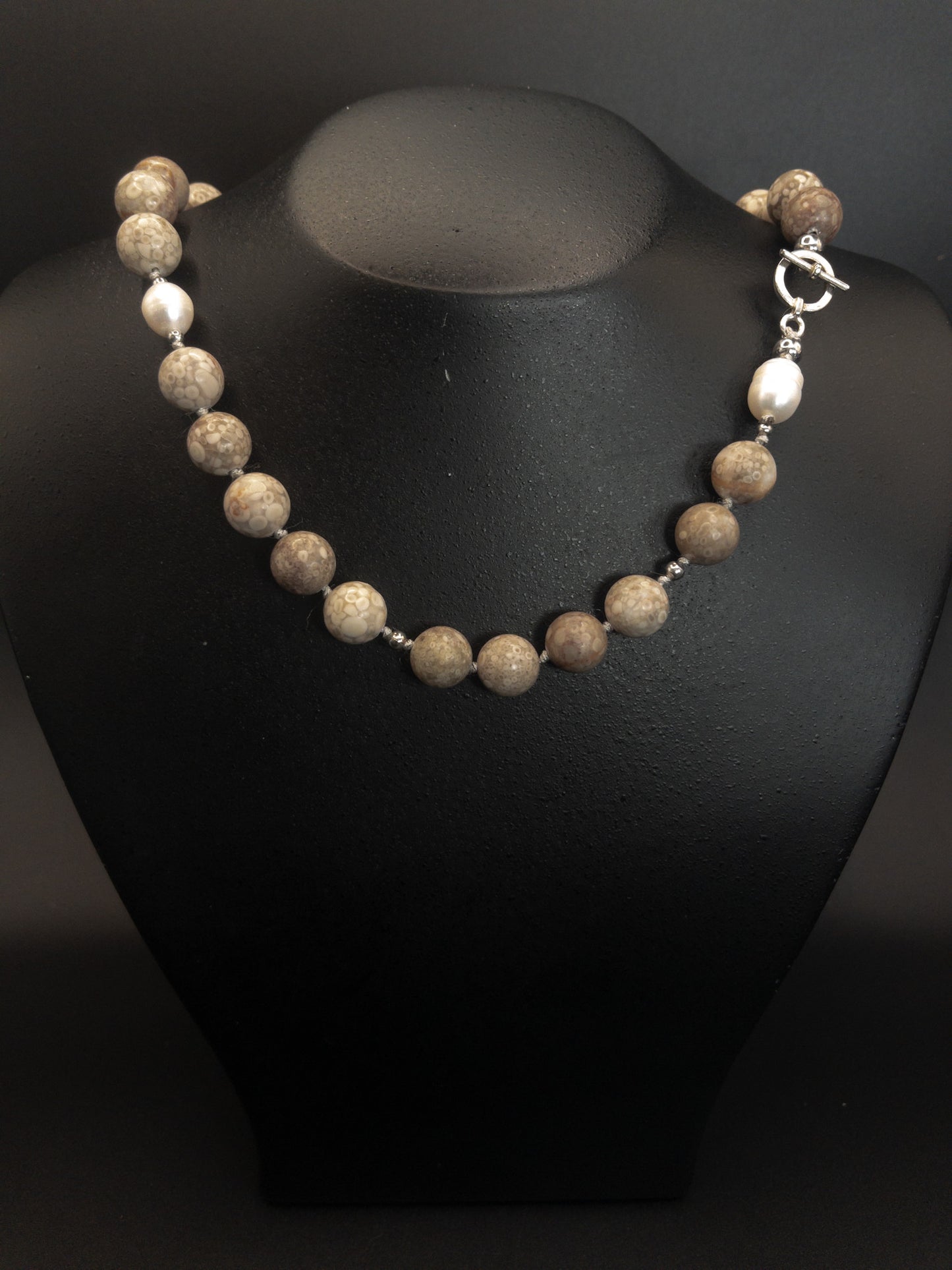 Ketting 12 mm Maifansteen met Zoetwaterparels