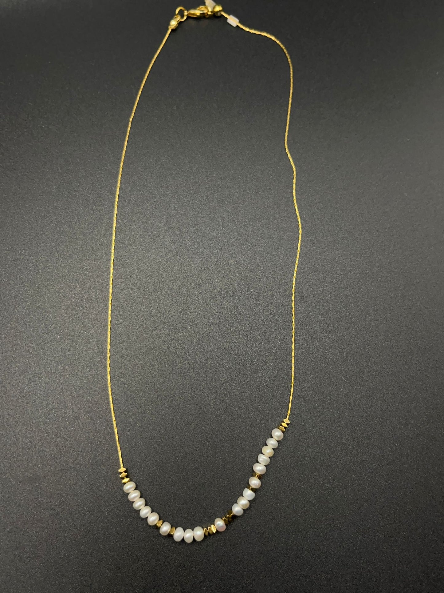 Ketting Zoetwaterparels&Hematiet