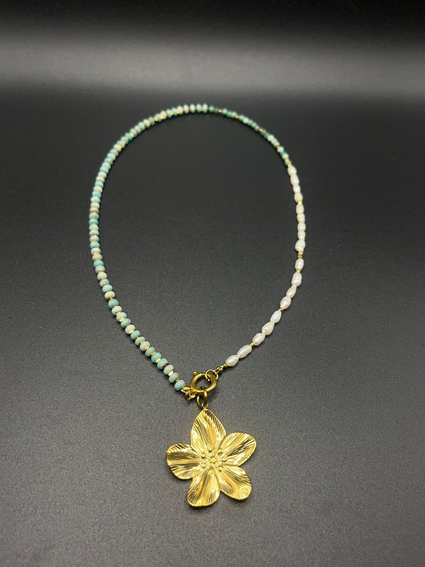Ketting Amazoniet Parel met Bloemhanger